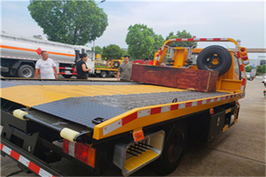 江汉区附近拖车电话号码服务