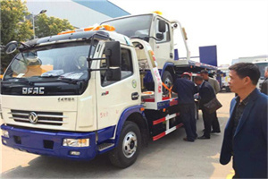 江汉区汽车道路救援拖车价格